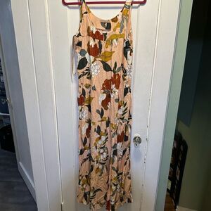 NWOT Floral Maxi